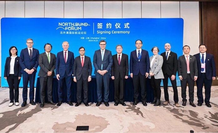 Ambassador of Pakistan to China, Khalil Hashmi in a group photo at the North Bund Forum in Shanghai. He discussed the future of digital, smart, and green global shipping & aviation. The sister-port relations established between Karachi and Shanghai mark a new chapter of Pakistan-China cooperation, fostering connectivity and sustainability for all