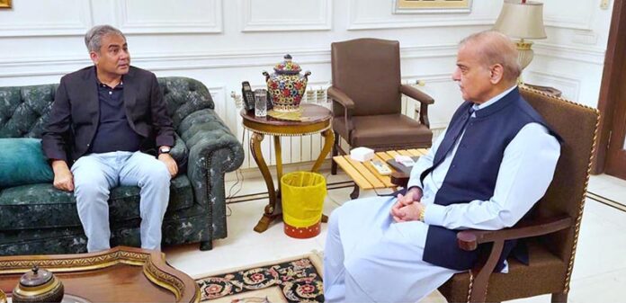Interior Minister Syed Mohsin Raza Naqvi calls on Prime Minister Muhammad Shehbaz Sharif
