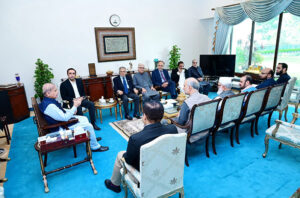 Chairman Pakistan People’s Party, Bilawal Bhutto Zardari and a delegation of Jamat Islami led by Amir e Jamat Islami Haafiz Naeem ur Rehman call on Prime Minister Muhammad Shehbaz Sharif.