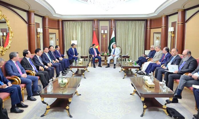 Prime Minister Muhammad Shehbaz Sharif meets Prime Minister Pham Minh Chinh of Vietnam on the sidelines of the 8th Future Investment Initiative (FII) Conference