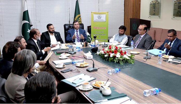 Federal Secretary Ministry of Science and Technology, Sajid Baloch along with President (PGCRA) Sheikh Abid Mehmood chairing introductory meeting in Ministry of Science and Technology
