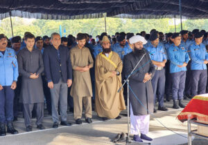 Federal Minister for Interior Mohsin Naqvi offering the funeral prayer of martyr Sub-Inspector Haider Ali Shah at Police Lines