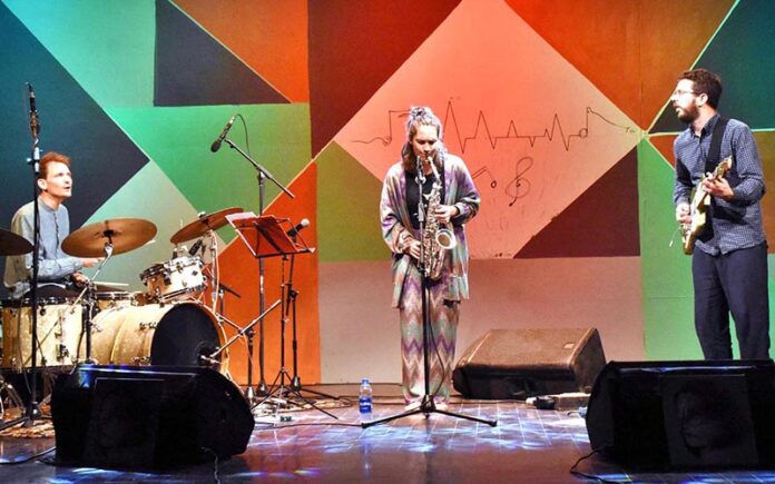 German Artists Luise Volkmann, Paul Jarrett, and Max Andrzejewski perform in 