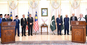 Prime Minister Muhammad Shehbaz Sharif and the Prime Minister of Malaysia, Dato' Seri Anwar Ibrahim address a joint press stakeout.