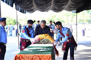Federal Minister for Interior Mohsin Naqvi offering the funeral prayer of martyr Sub-Inspector Haider Ali Shah at Police Lines