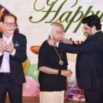 Sindh Governor Kamran Tessori confers Gold Medal to renowned writer Anwar Maqsood at Governor House