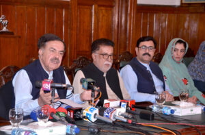 Governor Balochistan Sheikh Jaffar Khan Mandokhail along with Balochistan cabinet members addressing a press conference for Duki incident at Governor House.