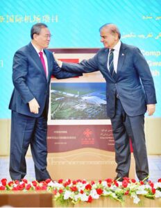 Prime Minister Muhammad Shehbaz Sharif and Chinese Premier, Li Qiang unveiling a plaque to mark the completion of New Gawadar International Airport.