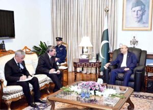 The Deputy Chairman of the Cabinet of Ministers/Minister of Foreign Affairs of Turkmenistan, Rashid Meredov, calls on President Asif Ali Zardari, at Aiwan-e-Sadr.