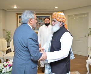 DPM expresses gratitude to Maulana Fazal for his condolence