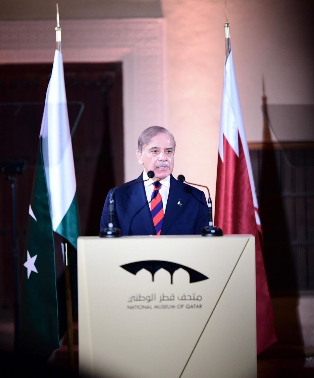 PM, Amir of Qatar visit gallery of Pakistani artworks at National Museum of Qatar