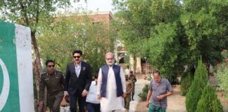 Commissioner visits Cadet College at Isa Khel