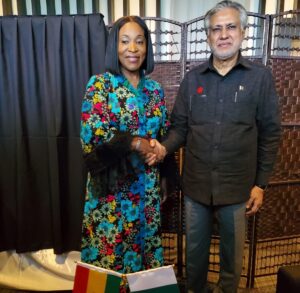 ڈی پی ایم ڈار کی عالمی رہنماؤں سے ملاقات، تجارت، سرمایہ کاری میں تعاون پر تبادلہ خیال