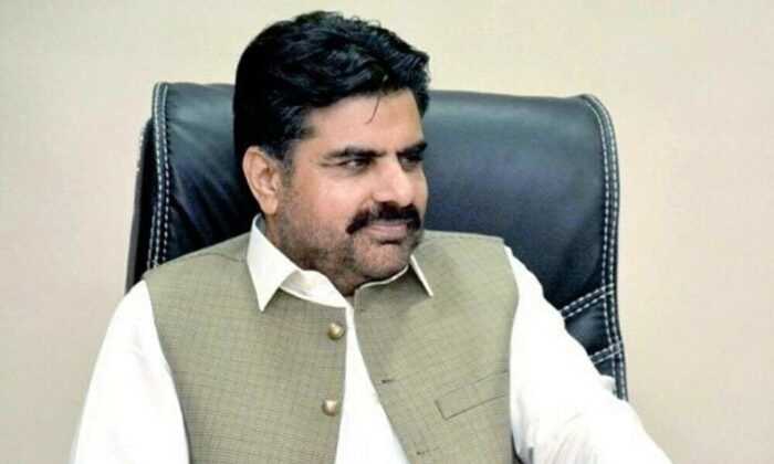 Abdullah Rind Nasir Shah announces to lighten remote areas with solar power
