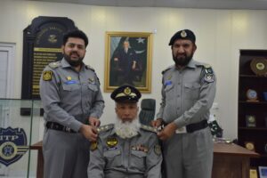 Rank pinning ceremony honors 15 newly promoted ITP officers