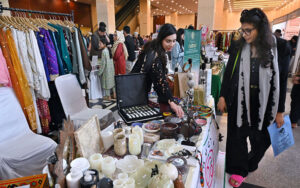 People visiting the stalls at Behbud Art and Craft Bazar 9-10 November at PAK CHINA Friendship center