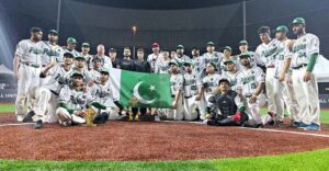 Hussain Muhammad, Consul General along with other diplomats of Pakistan Consulate in a group photo with Pakistani baseball team after winning Arab Classic Dubai 2024 Tournament.