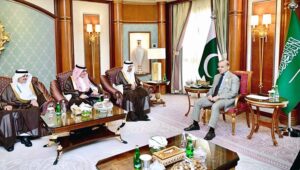 Saudi Investment Minister Engr. Khalid bin Abdulaziz Al-Falih and Advisor Royal Court Mohammed Al-Tuwaijri call on Prime Minister Muhammad Shehbaz Sharif on the sidelines of Arab-Islamic Extraordinary Summit.