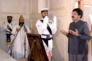 Governor Punjab Sardar Saleem Haider Khan offering Fateha after laying floral wreath during change of guard ceremony to pay homage to Allama Muhammad Iqbal on his 147 birth anniversary at Mazar-e-Iqbal