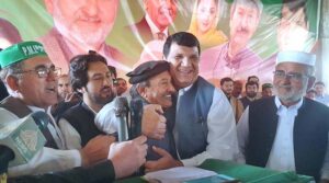 Minister for State and Frontier Regions (SAFRON) and Kashmir Affairs Engineer Amir Muqam welcoming Senator Zahid Khan on joining PMLN in Timergara