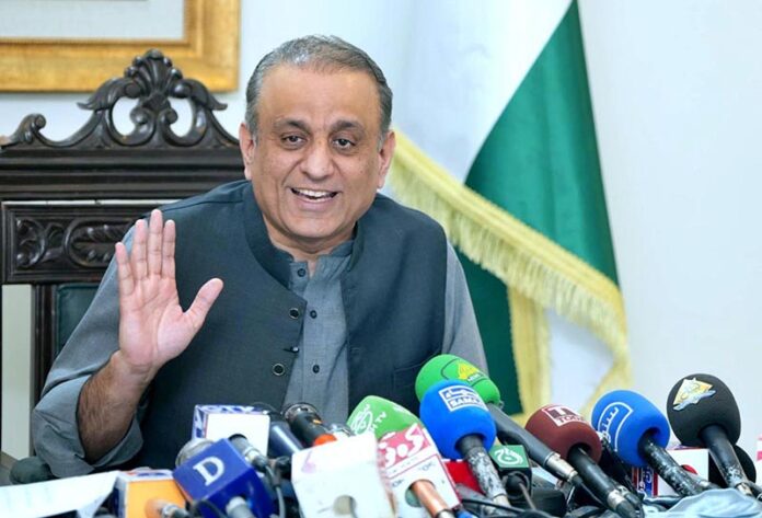 Federal Minister for Privatization Board of Investment & Communications Abdul Aleem Khan held media talk on PIA