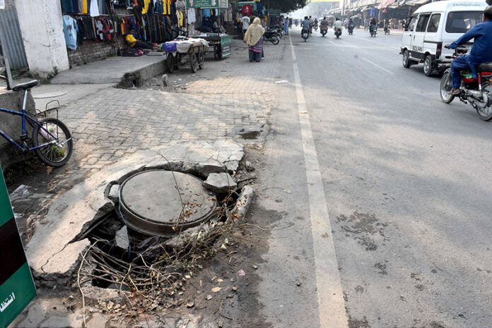 A broken manhole on Railway Road poses a risk of accidents for both pedestrians and traffic, urging concerned authorities to take action to prevent any mishaps