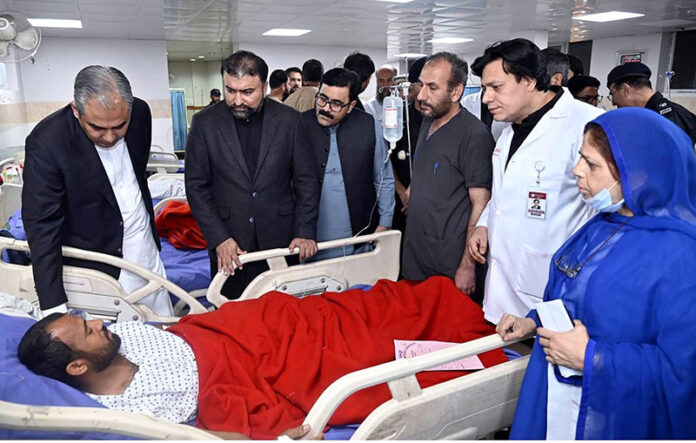 Federal Minister for Interior Mohsin Naqvi, Chief Minister Balochistan Mir Sarfaraz Bugti and Provincial Ministers are visiting the people injured in the railway station bomb blast at Civil Hospital