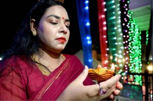 Pakistani hindu community performing religious rituals during Dewali festival at Krishna Mandir in lahore