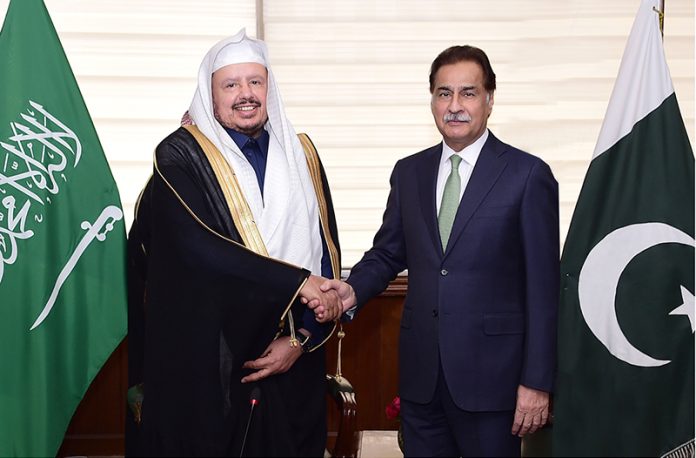 Speaker National Assembly Sardar Ayaz Sadiq receiving Chairman of Shura Council of the Kingdom of Saudi Arabia Dr. Abdullah bin Mohammed bin Ibrahim Al-Sheikh on his arrival at Parliament House