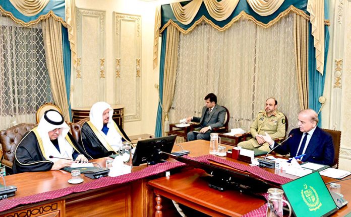 A delegation of the Shura Council of the Kingdom of Saudi Arabia led by Chairman of the Council, Dr. Abdullah bin Muhammad bin Ibrahim Al Sheikh calls on Prime Minister Muhammad Shehbaz Sharif