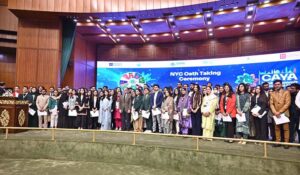 Prime Minister Muhammad Shehbaz Sharif in a group photograph with members of National Youth Council (NYC) at the inaugural session of the Commonwealth Asia Youth Alliance summit.