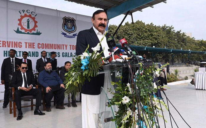 PML-N leader Dr. Tariq Fazal Chaudhry addressing at opening ceremony of health & Fitness Gala at Police Lines