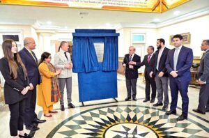 Prime Minister Muhammad Shehbaz Sharif inaugurates the plaque of the first office of Menzies Aviation in Pakistan.