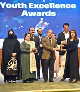 Prime Minister Muhammad Shehbaz Sharif giving away awards to high achievers at the inaugural session of the Commonwealth Asia Youth Alliance summit.