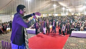 Vice Chancellor LUMHS Prof. Dr Ikram Din Ujjan giving away shield to former Chief Secretary Sindh Dr. Sohail Rajput during Grand LUMHS ALUMNI GALA 2025 on late Saturday night at LUMHS Jamshoro