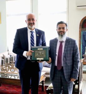 H.E. Tareq Ahmed, the newly appointed Ambassador of the People's Republic of Bangladesh to UAE paid a courtesy call on Ambassador Faisal Niaz Tirmizi, Pakistan's Envoy to the UAE at the Pakistan House.