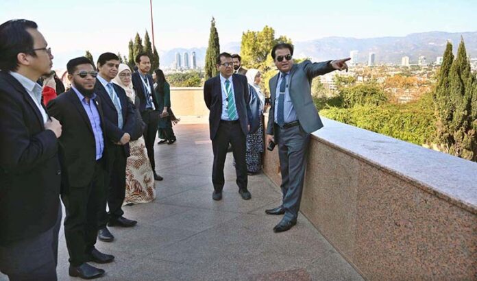 The delegates of The Commonwealth Asia Youth Alliance (CAYA) Summit-2025 visit Pakistan Monument during city tour of the federal capital