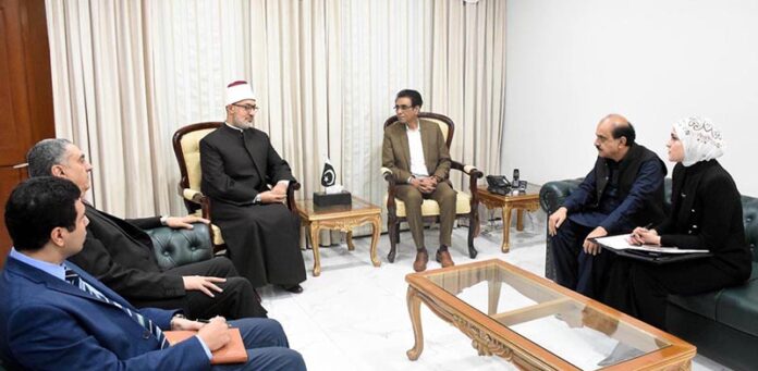 Minister for Federal Education and Professional Training Dr. Khalid Maqbool Siddiqui met with a high powered delegation led by H.E. Dr. Nazir Mohamed Ayad, Grand Mufti of the Arab Republic of Egypt