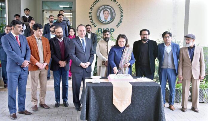 Chairperson Benazir Income Support Program (BISP), Senator Robina Khalid while cutting the cake of New Year 2025, made an important announcement to increase the amount of Benazir Kafalat monthly stipend to 13,500 rupees