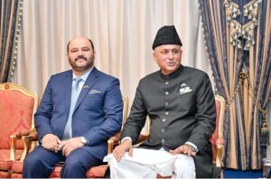 H.E. Vice Admiral (R) Faisal Rasul Lodhi, High Commissioner of the Islamic Republic of Pakistan to the Republic of Maldives and Deputy Head of Mission, Zulqurnain Ahmad during a meeting with the President of Maldives, His Excellency Dr. Mohamed Muizzu