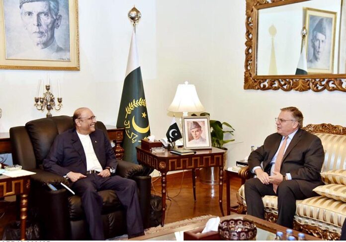 The outgoing Ambassador of the United States of America, Mr. Donald Blome, paid a farewell call on President Asif Ali Zardari at Aiwan-e-Sadr