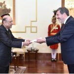 The Ambassador-designate of Oriental Republic of Uruguay, Beraldo Roque Nicola Flaniguen, presenting his diplomatic credentials to President Asif Ali Zardari