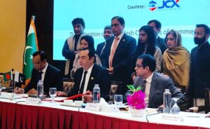 MoU is being signed for establishment of “Pakistan -Bangladesh Business Council” by Mr. Atif Ikram Sheikh, President of FPCCI, and Mr. Md. Hafizur Rahman, Administrator of FBCCI, in the presence of Syed Ahmed Maroof, Pakistan’s High Commissioner to Bangladesh.