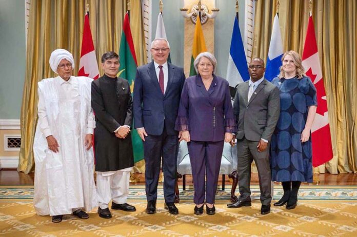 High Commissioner of Pakistan Muhammad Saleem formally presenting his credentials to Governor General of Canada Mary J. May Simon at Rideau Hall