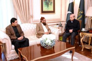 Member of the National Assembly Abdul Ghaffar Watto and Member of the Provincial Assembly of the Punjab Fida Hussain call on Prime Minister Muhammad Shehbaz Sharif