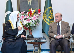 Secretary General Muslim World League Sheikh Dr. Mohammed bin AbdulKarim Al-Issa calls on Prime Minister Muhammad Shehbaz Sharif