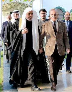 Secretary General Muslim World League Sheikh Dr. Mohammed bin AbdulKarim Al-Issa calls on Prime Minister Muhammad Shehbaz Sharif