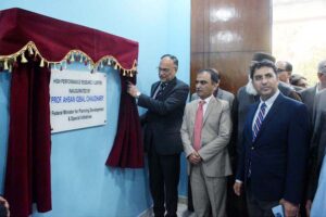 Federal Minister for Planning, Development and Special Initiatives Ahsan Iqbal unveiling the plaque to inaugurate High Performance Research Center at NED University