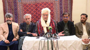 Federal Minister for Planning, Development and Special Initiatives Mr. Ahsan Iqbal addresses Press Conference at the Residence of Muzaffar Ali Shujra