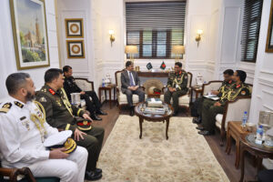 Lt. Gen S.M.Kamrul Hassan, the Principal Staff Officer (PSO) of Bangladesh’s Armed Forces Division called on Secretary Defence, Lt.Gen Muhammad Ali HI(M) Retd in Ministry of Defence